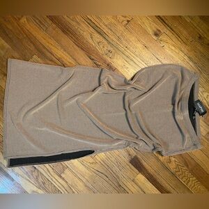 Boohoo -Tan Ribbed Maxi Skirt